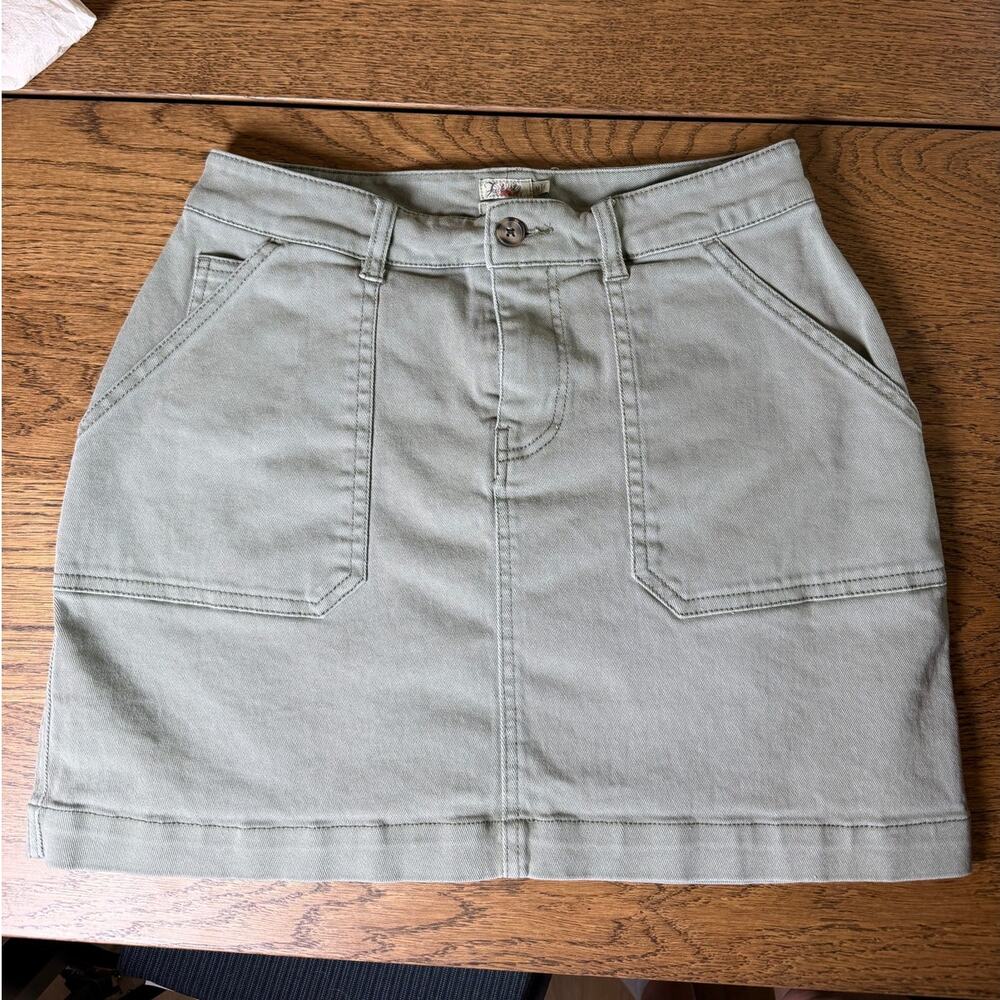Faherty Army Green Cargo Skirt Size Medium 100% Organic Cotton